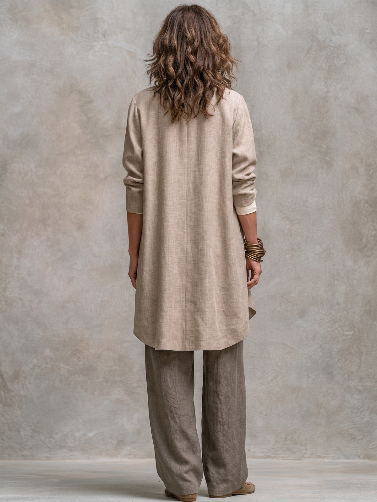 Donatella | Completo tre pezzi beige-grigio con cardigan lungo e pantaloni ampi